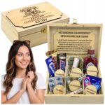 Niezbędnik urodzinowy „Zestaw konesera” – drewniana skrzynka z personalizacją