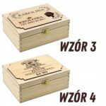 Niezbędnik urodzinowy „Nie wiekowa, tylko retro” – drewniana skrzynka z personalizacją - obrazek 4